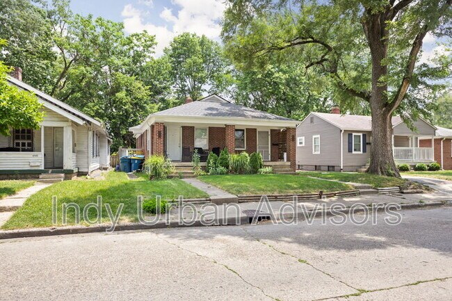 Building Photo - 4537 Crittenden Ave