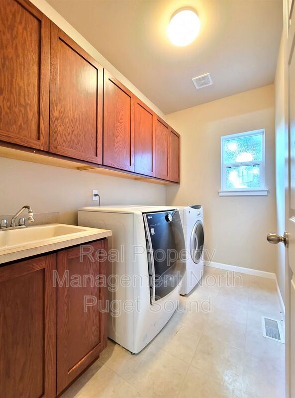 Building Photo - 19630 9th Pl W