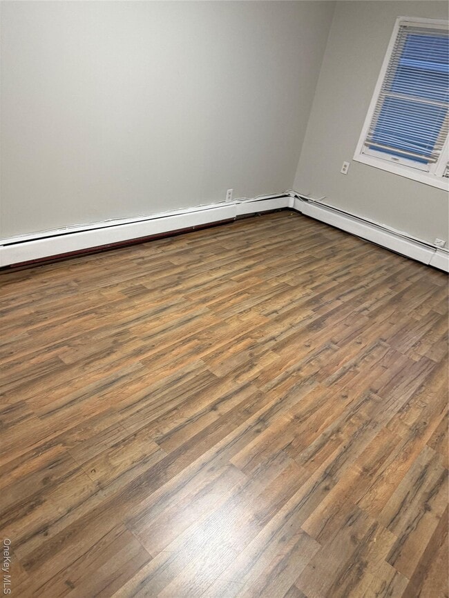 Building Photo - 18 Leach St