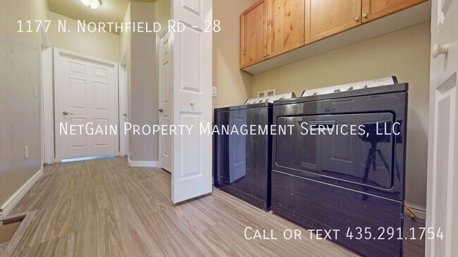 Building Photo - 1177 N Northfield Rd