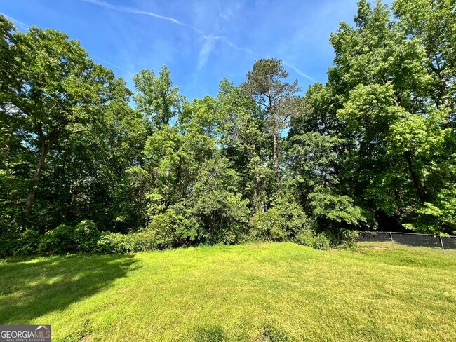 Building Photo - 604 Cloudland Dr