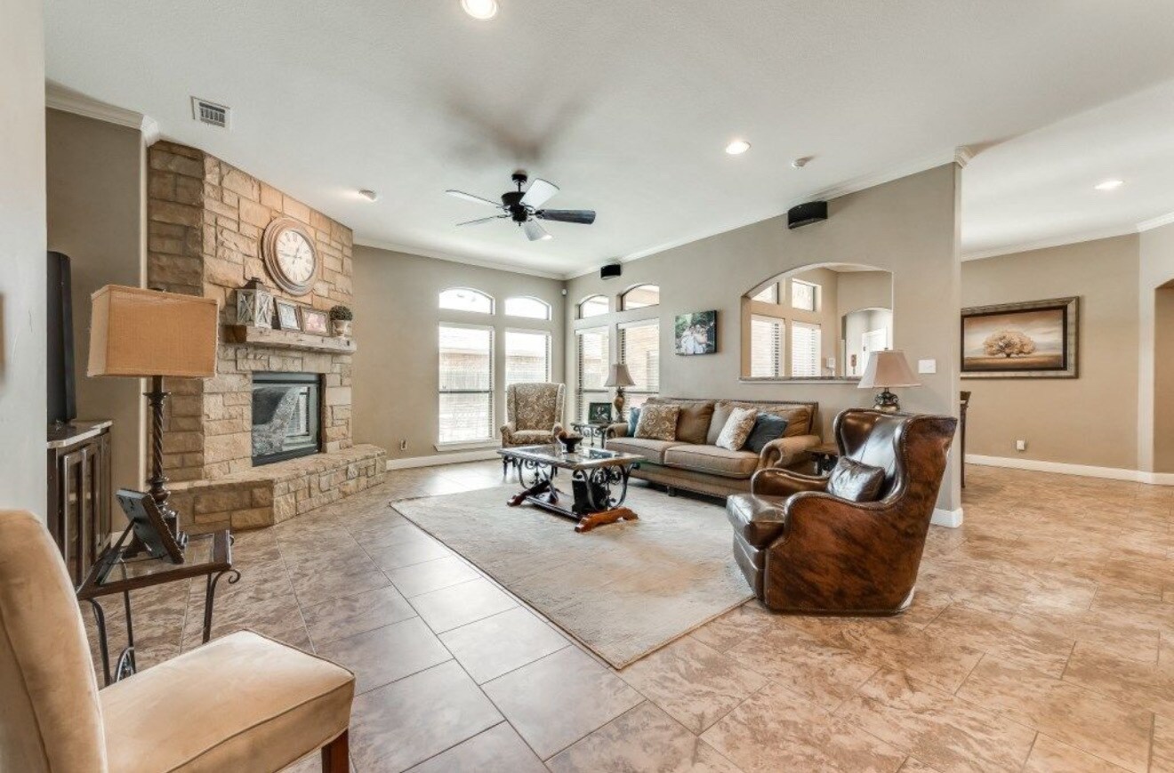 Building Photo - 5505 San Clemente Dr