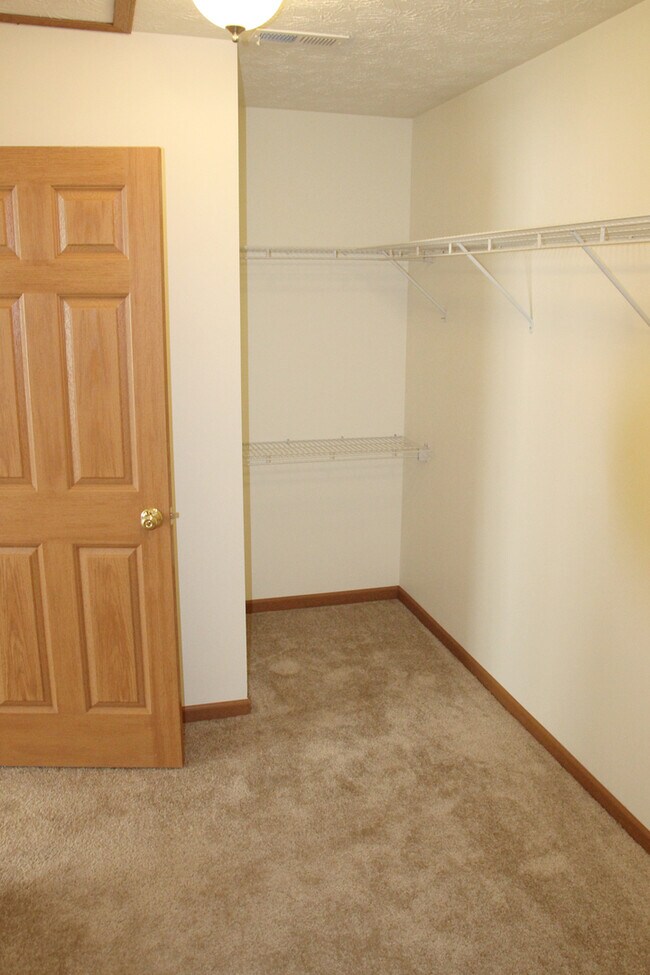 Building Photo - Pebblebrook Apartments 109