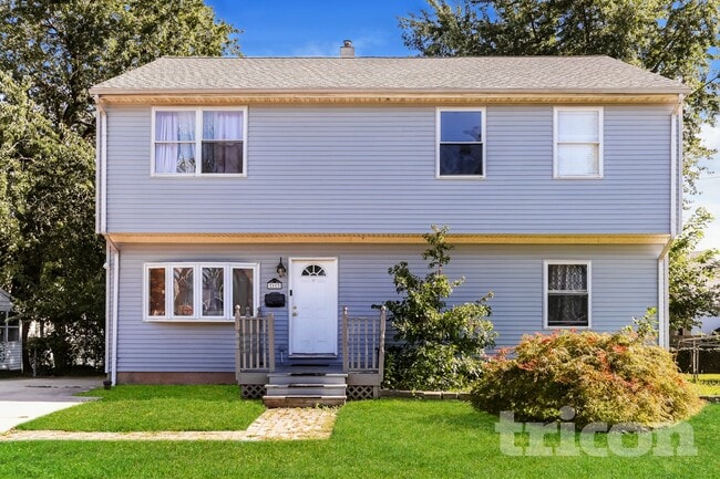 Building Photo - 11 Carolina Ave