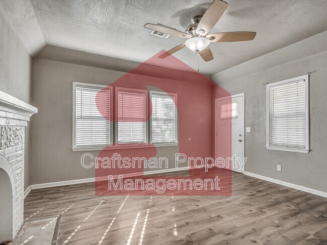 Building Photo - 2843 NW 18th St