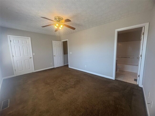 Building Photo - 5863 Strathmoor Manor Cir