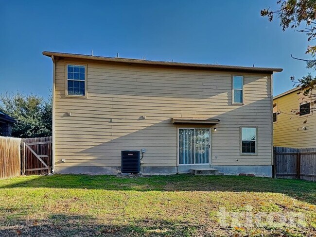 Building Photo - 160 Hinge Path