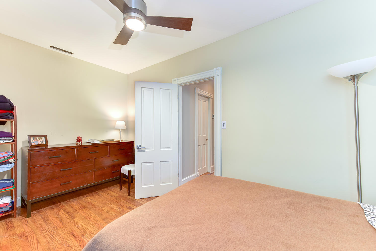 Main BR - 24 Logan Cir NW