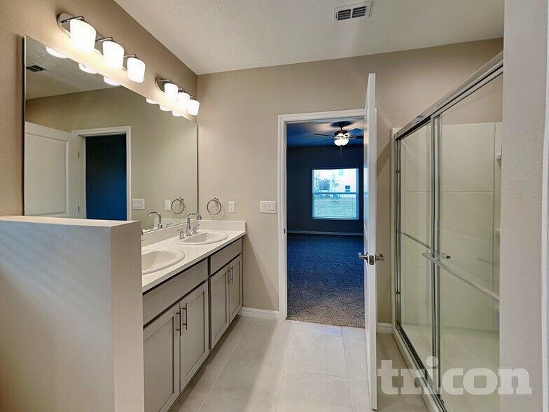 Building Photo - 212 Garnet Ave