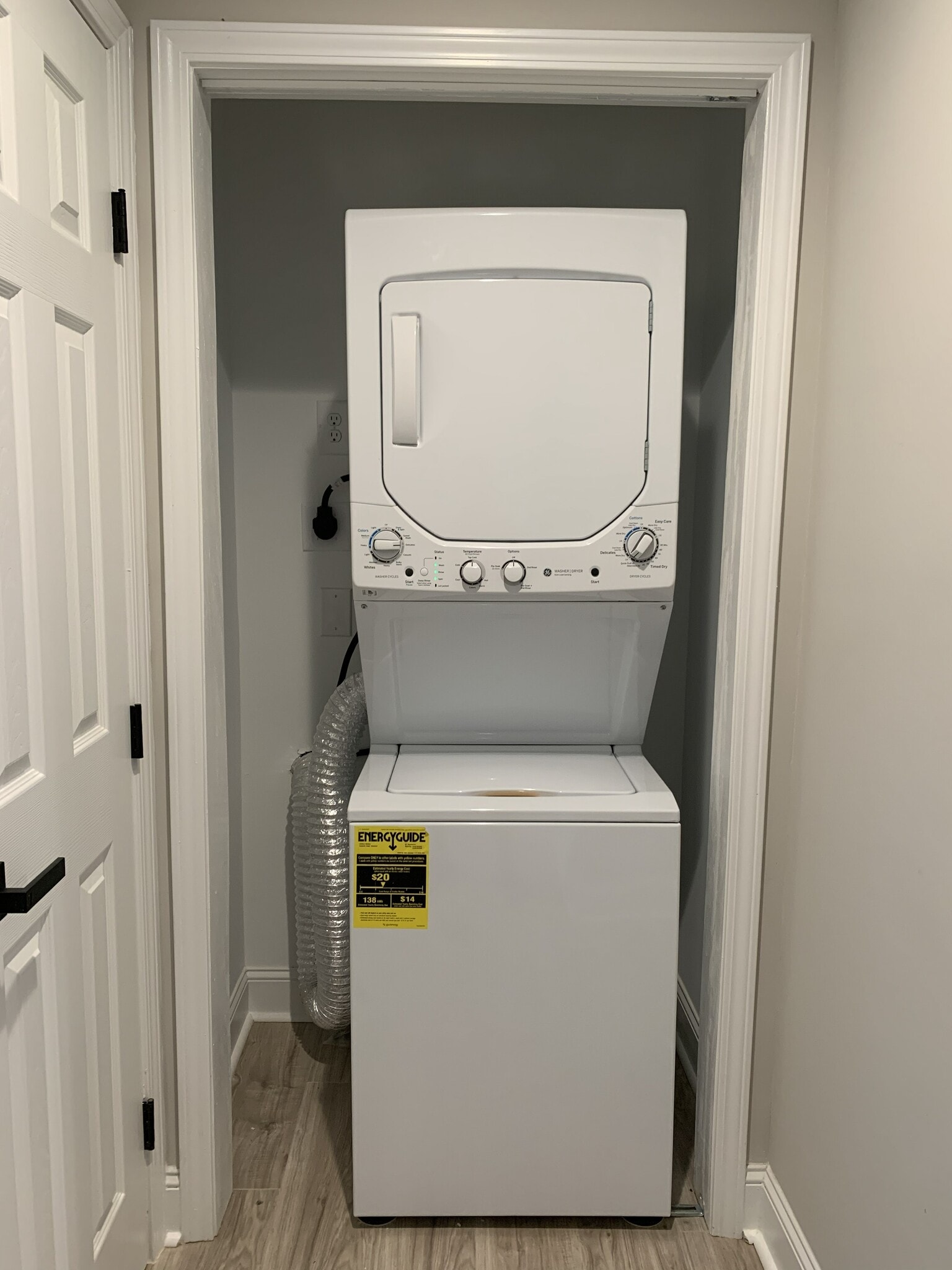 Laundry (in-unit) - 2824 Wyncote Dr