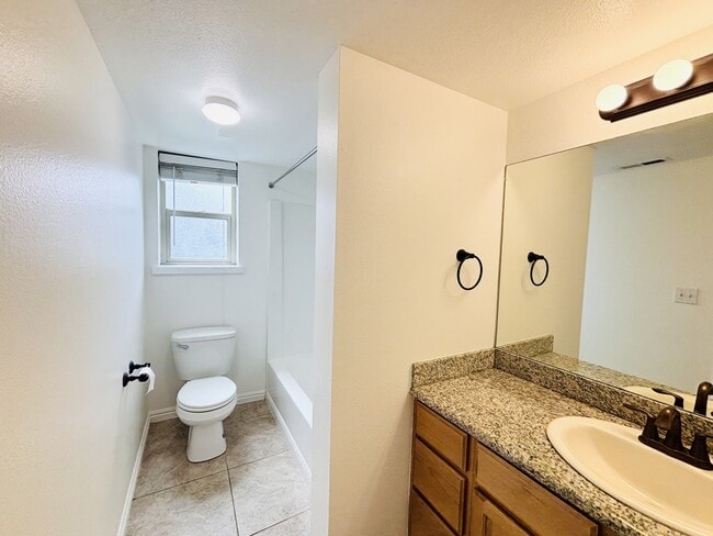 Building Photo - 5700 S 900 E