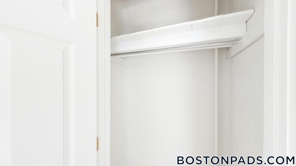 Building Photo - 45 Pratt St