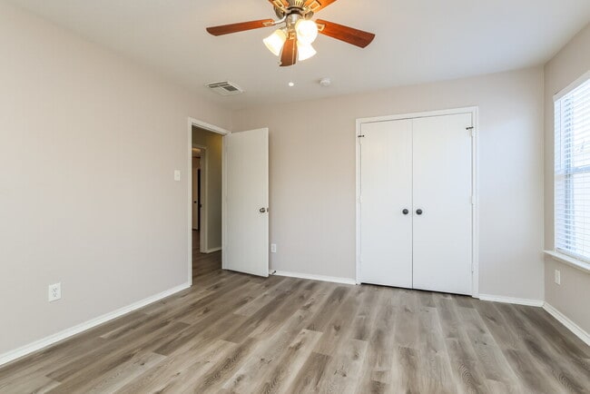 Building Photo - 11410 Flying Geese Ln