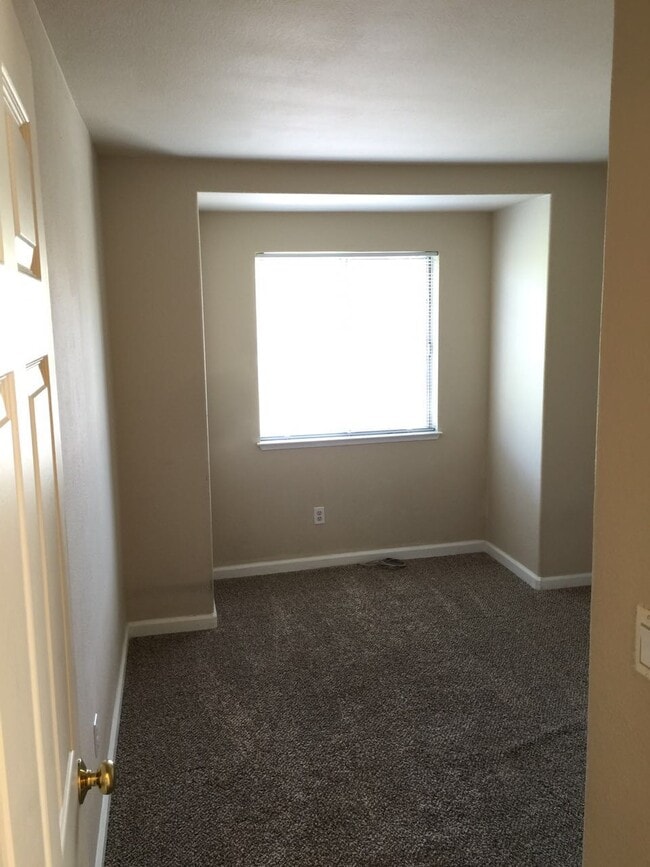 Building Photo - 5124 Paddock Ct