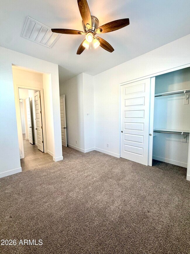 Building Photo - 3824 Fiestaflower Ln