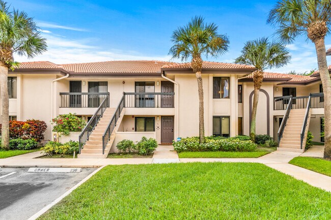 Building Photo - 5151 W Club Cir