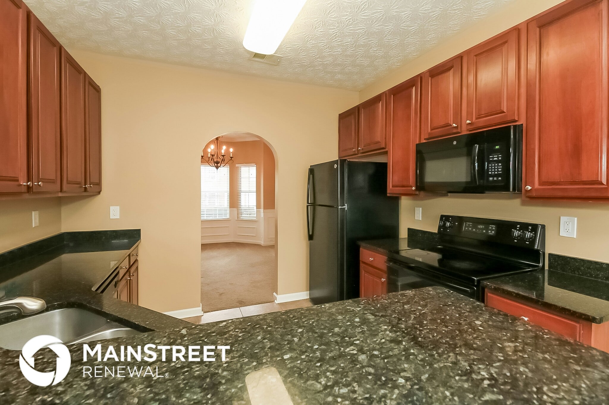 Building Photo - 6488 Snowden Dr