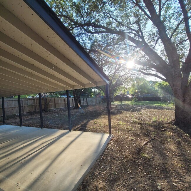 Building Photo - 14623 Highland Ridge