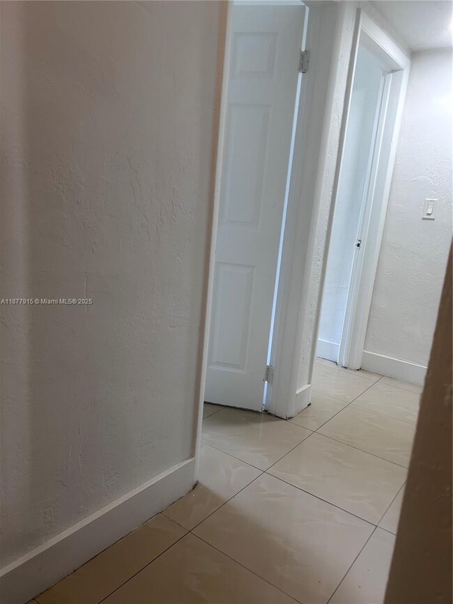 Building Photo - 14204 NE 3rd Ct