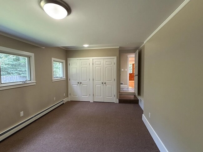 Building Photo - 9 Sunny Knoll Terrace
