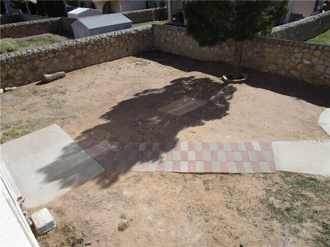 Building Photo - 4480 Loma Diamante Dr