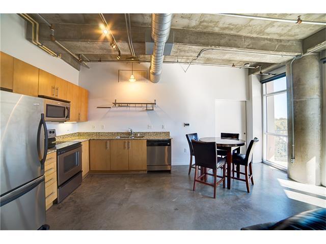 Building Photo - 1001 Belleview St
