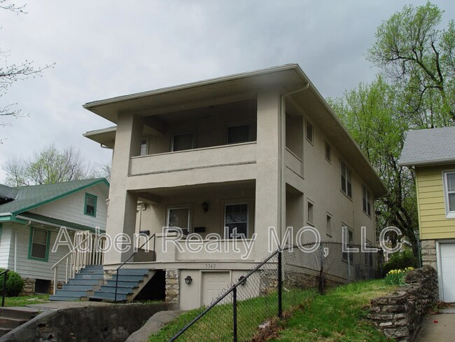 Primary Photo - 5342 Park Ave