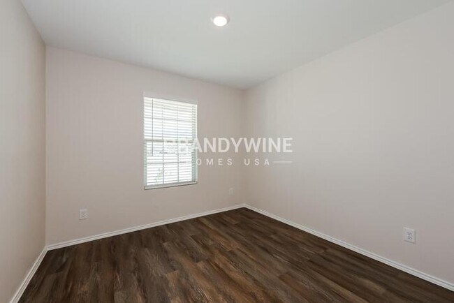 Building Photo - 360 Dry Cyn Wy