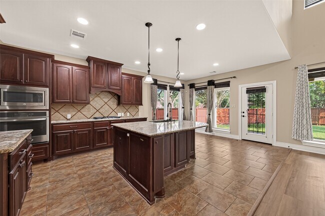 Building Photo - 16803 Tabasso Ct
