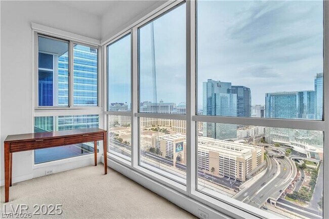 Building Photo - 4525 Dean Martin Dr