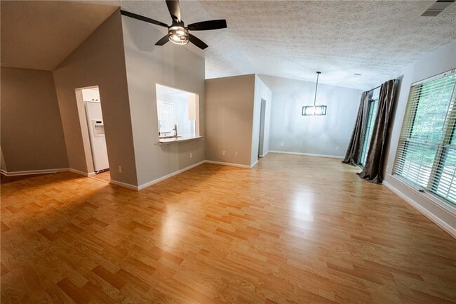 Building Photo - 3820 Oak Park Dr