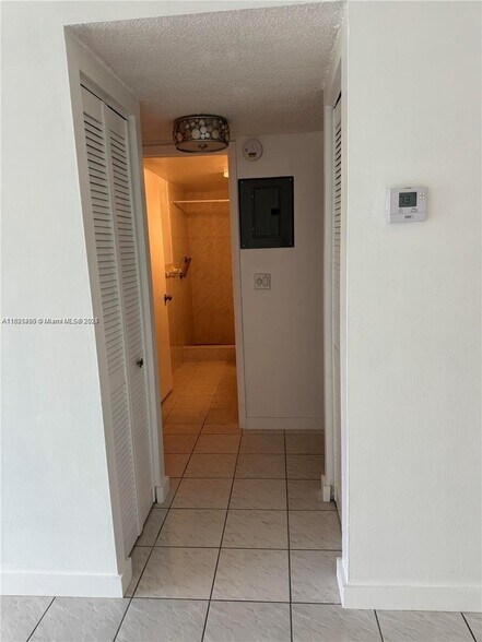 Building Photo - 7787 SW 86th St