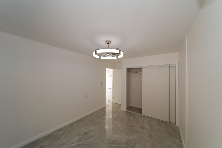 Building Photo - 355 Hoomalu St