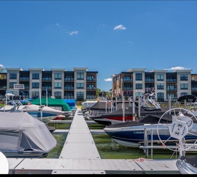 Building Photo - 5600 Lake Edge Rd