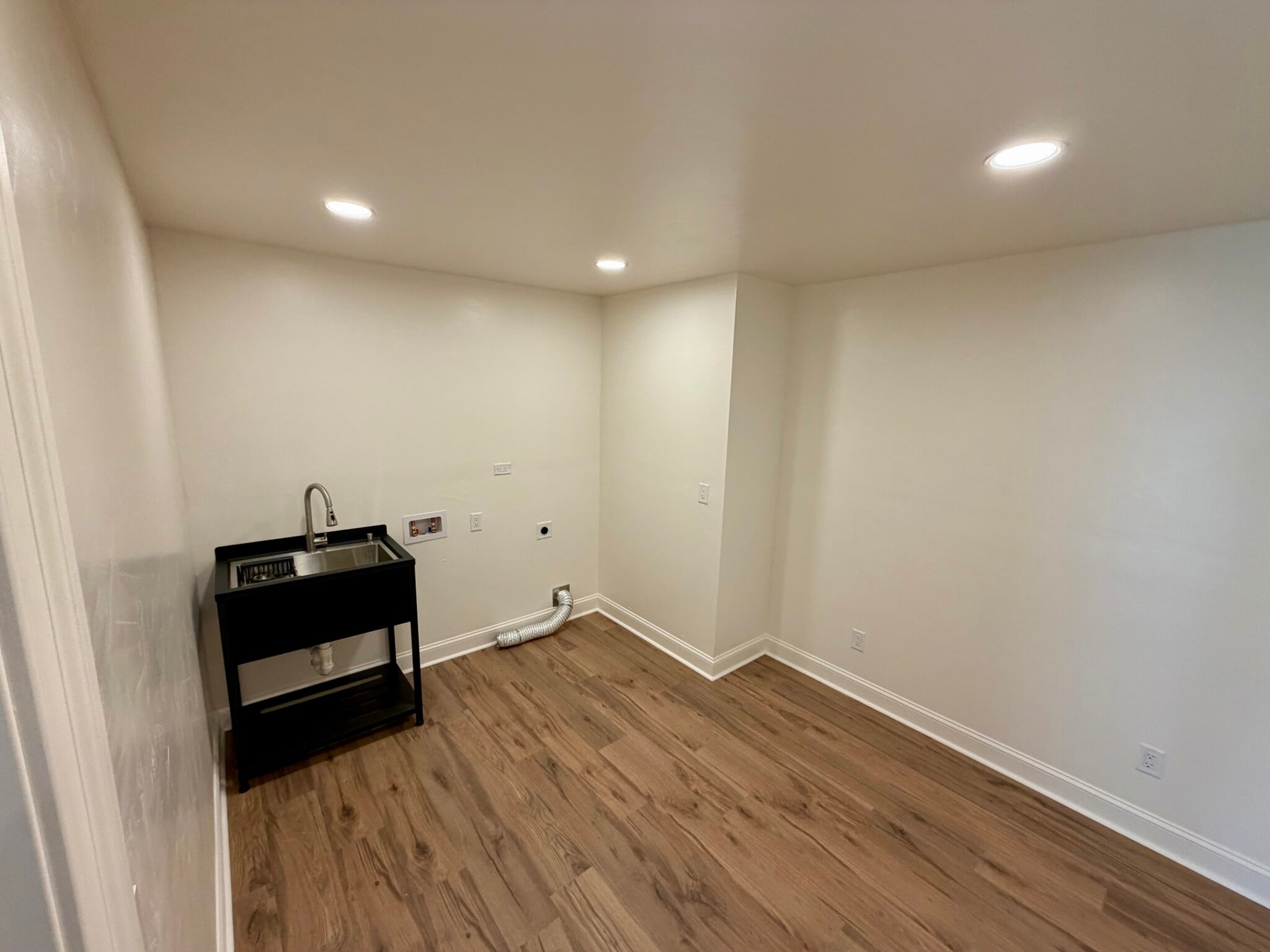 Large pantry/laundry room off of the kitchen. - 329 Ronald Dr