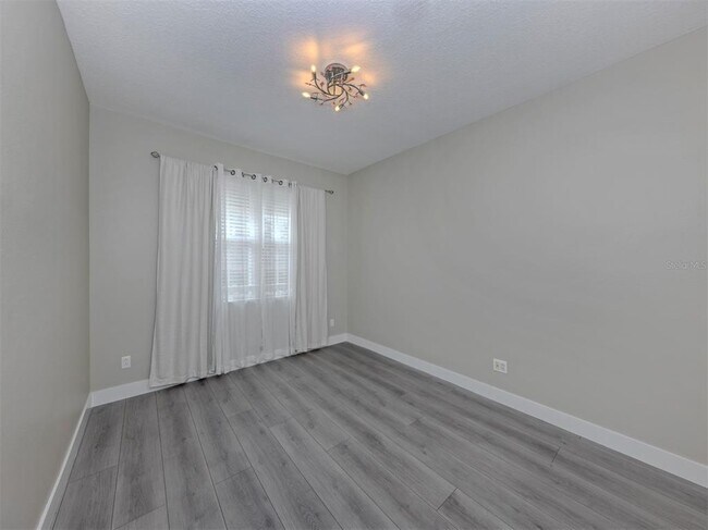 Building Photo - 3941 Yellowstone Cir
