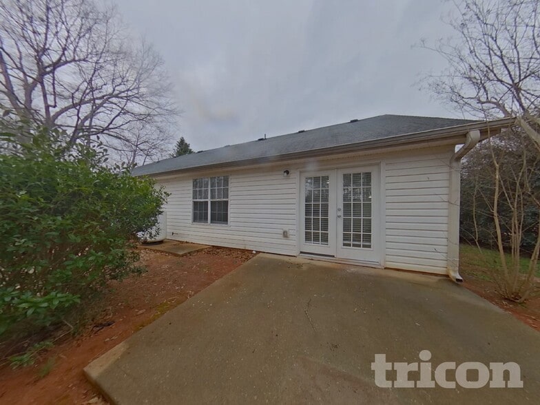 Building Photo - 2043 Big Cypress Ln