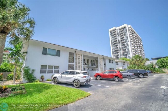 Building Photo - 3213 Colony Club Rd