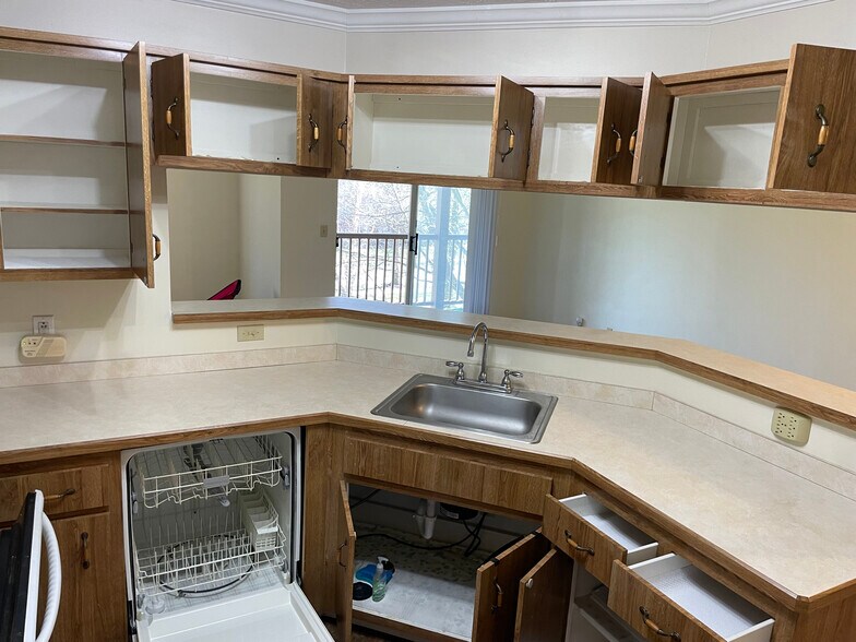 Building Photo - 1150 Tollis Pky