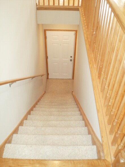 Building Photo - 1538 E 65th Pl