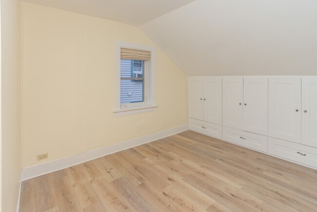Bedroom 3 - 89 Park St