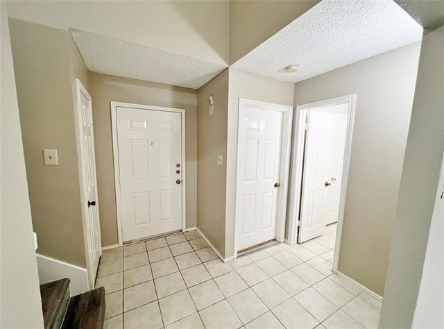 Building Photo - 1611 Brentwood Dr