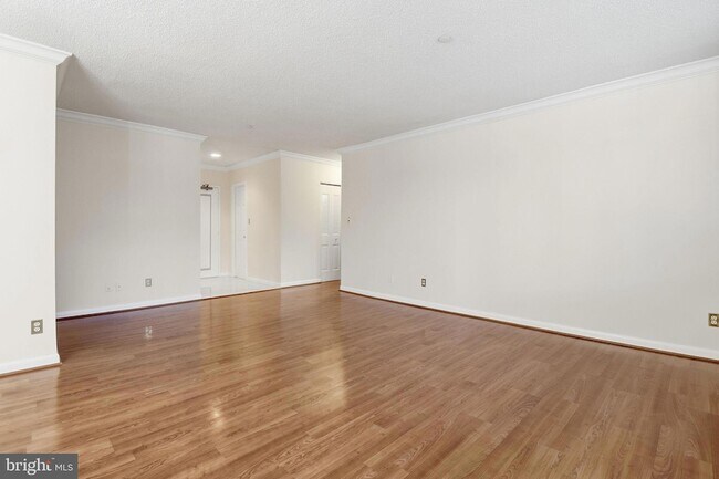 Building Photo - 3709 S George Mason Dr