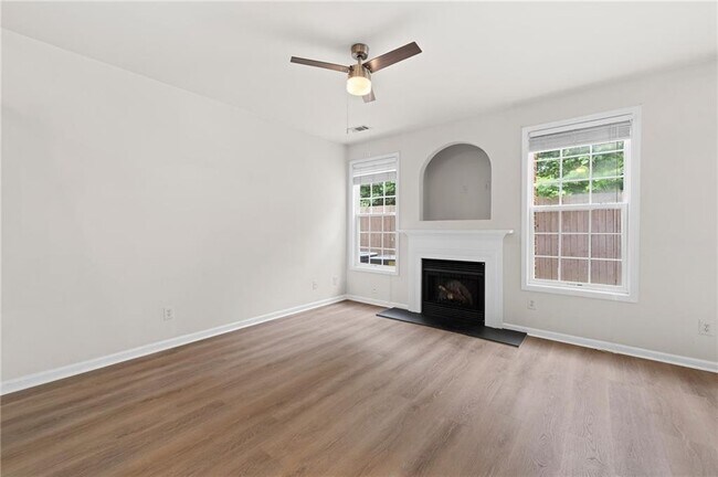 Building Photo - 1058 Treymont Ln SW