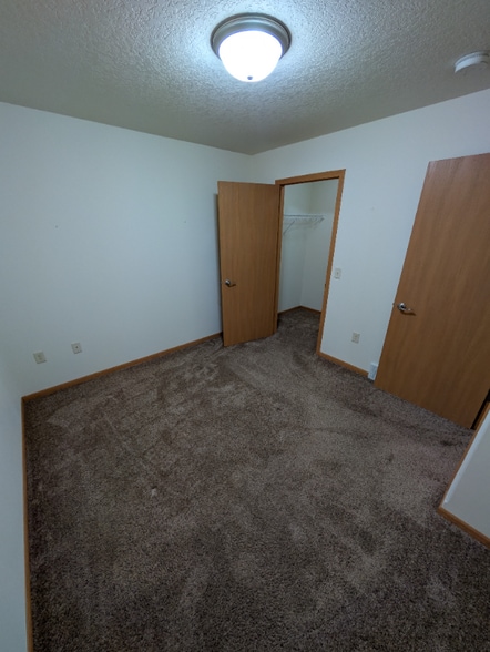 Building Photo - 2303 Damon St