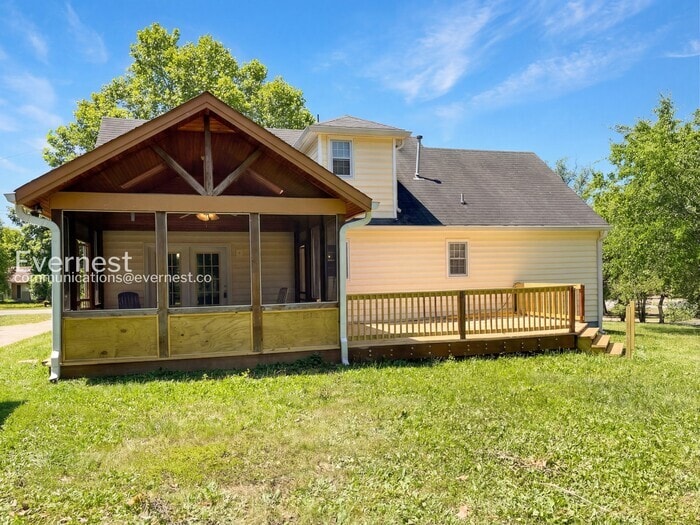 Building Photo - 1203 Countryside Dr