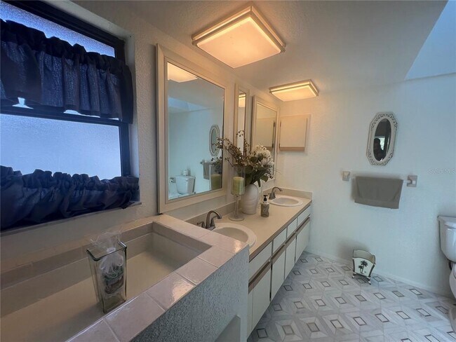 Building Photo - 21212 Burkhart Dr