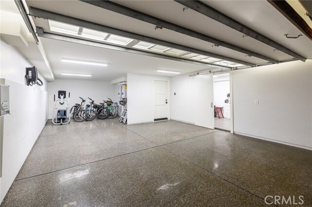 Building Photo - 504 S Helberta Ave