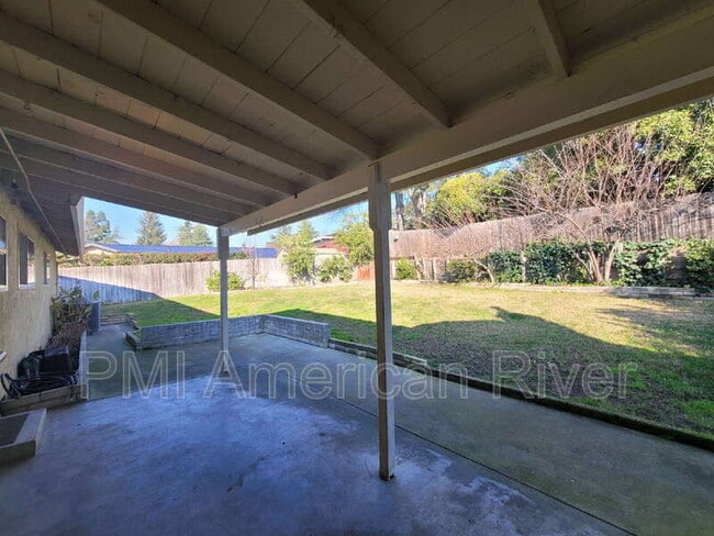 Building Photo - 7817 Palmyra Dr