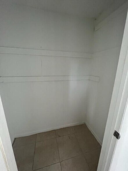 Building Photo - 4998 Kirk Rd